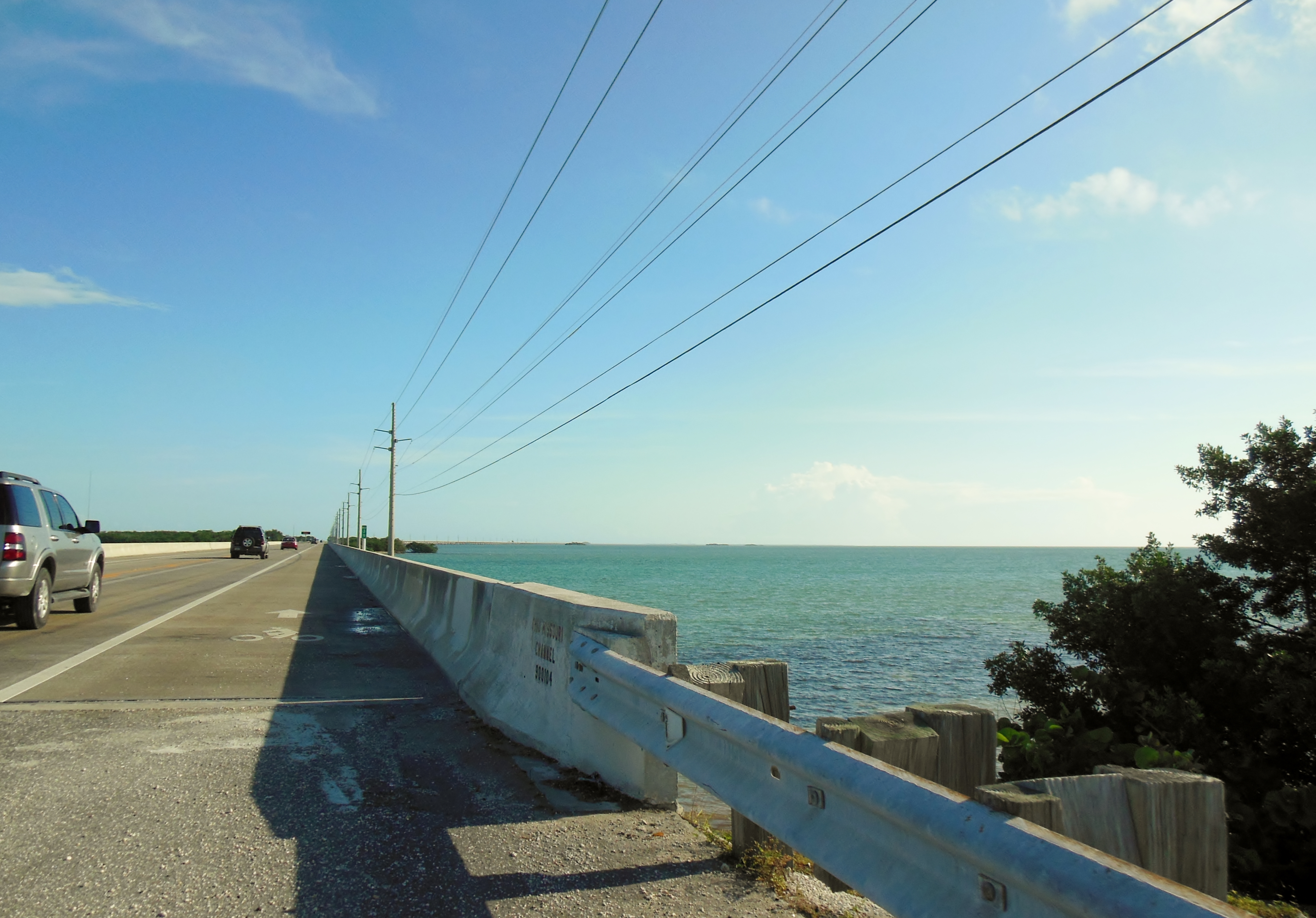 Starting to Cross Seven Mile Bridge