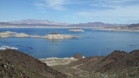 Great views of Lake Mead from the trail